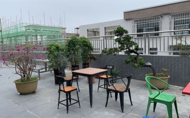 Xiaowo Youth Apartment