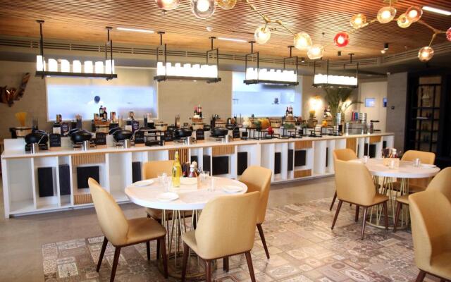Udman Greater Noida By Ferns N Petals