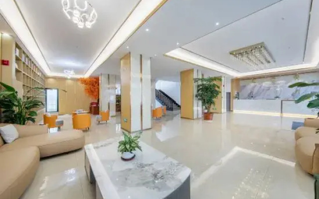 Zhongxin Hotel (Baoshan Banqiao Ancient Town Branch)