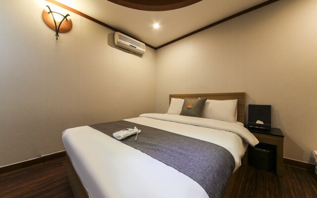 Sokcho Ritz Hotel