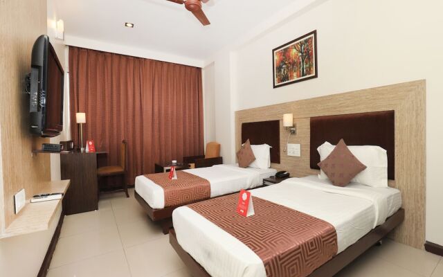OYO 9677 Hotel Surya