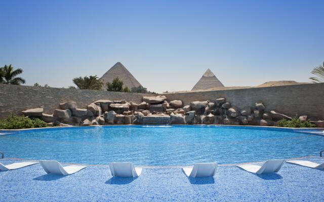 Le Méridien Pyramids Hotel & Spa