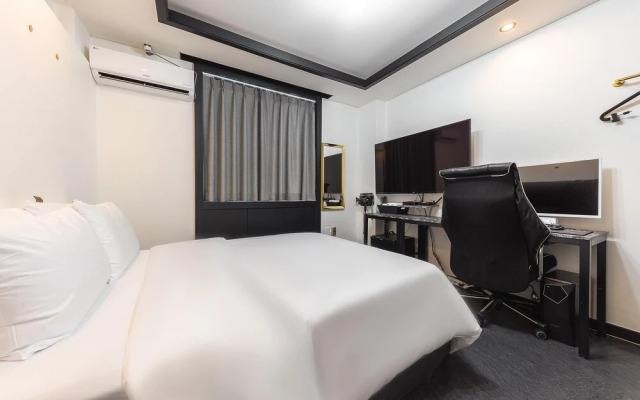 Gunsan THE BRIDGE HOTEL