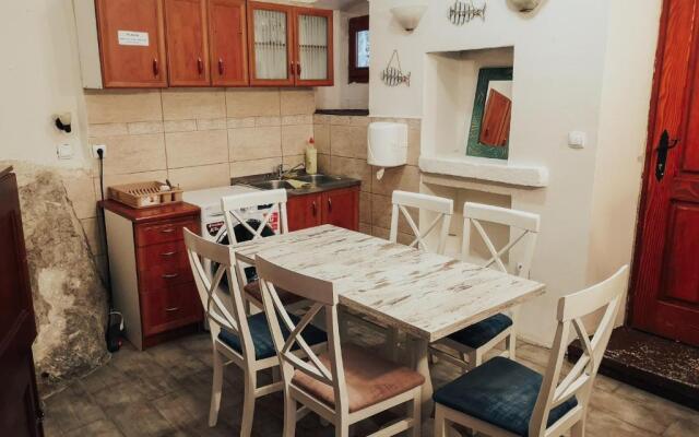 Antika Guesthouse