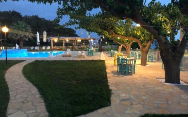 Glyfa Beach Hotel