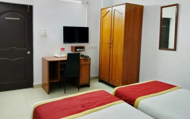OYO 754 Sapthagiri Residency