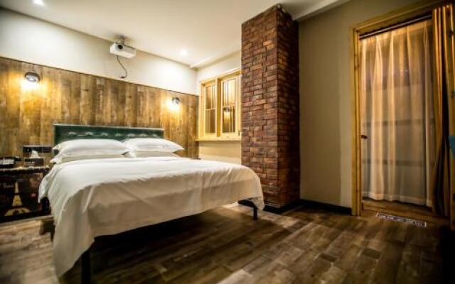 Yueming Siji 3D Cinema Hotel