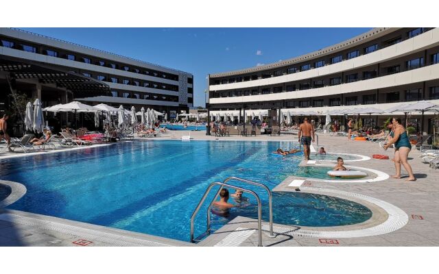 Aqua Paradise Resort - Hotel & Aquapark - All Inclusive