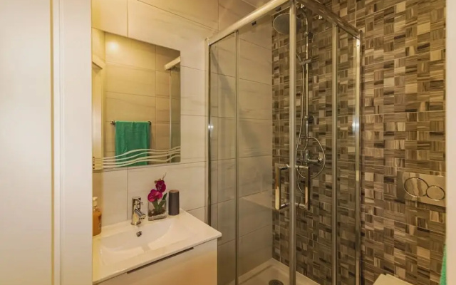 Inviting 2-bed Apartment in Armação de Pêra