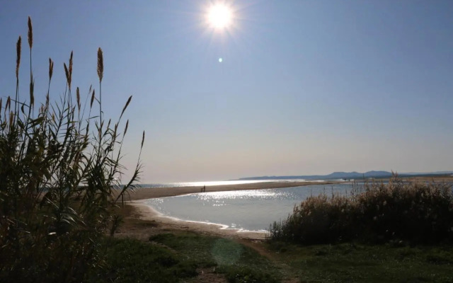 Les Roques