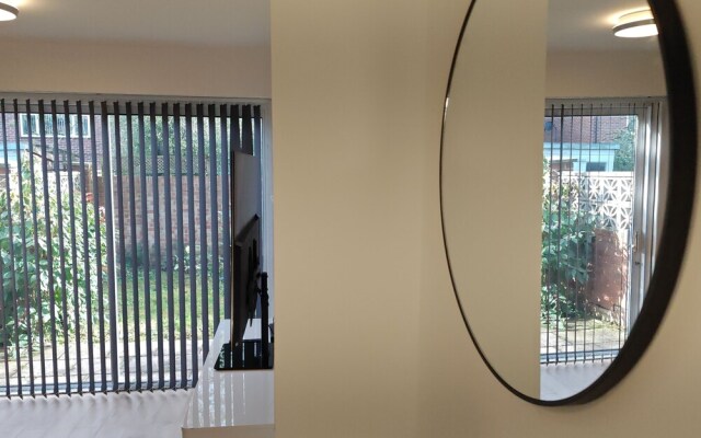 Charming 5 Bedroom House in Bexley