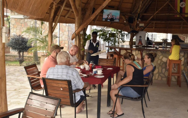 Entebbe Palm Hotel