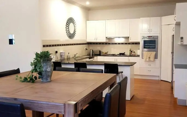 Westend House Healesville