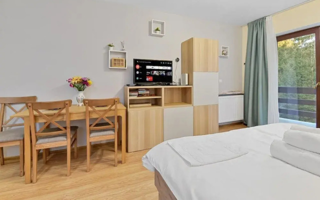 Cozy Studio With Panoramic Mountain View