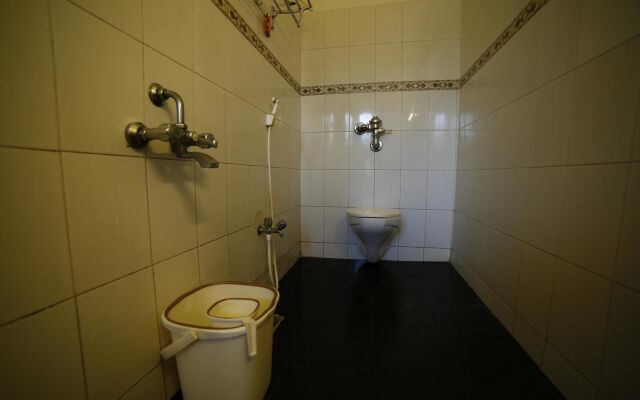 OYO Rooms off Aurobindo Ashram