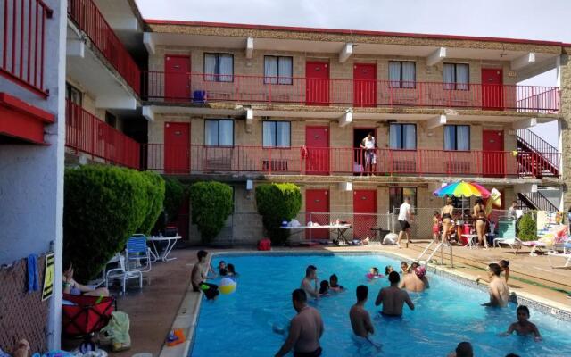Cloud 9 Inn