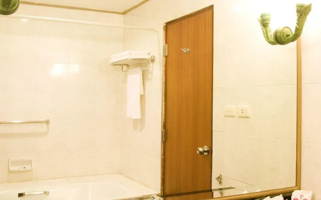 FuramaXclusive Pratunam Park Hotel