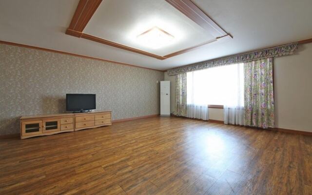 Ganghwa Island Beach Forest Pension