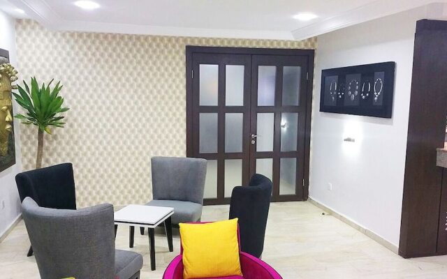 Polo Court Hotel