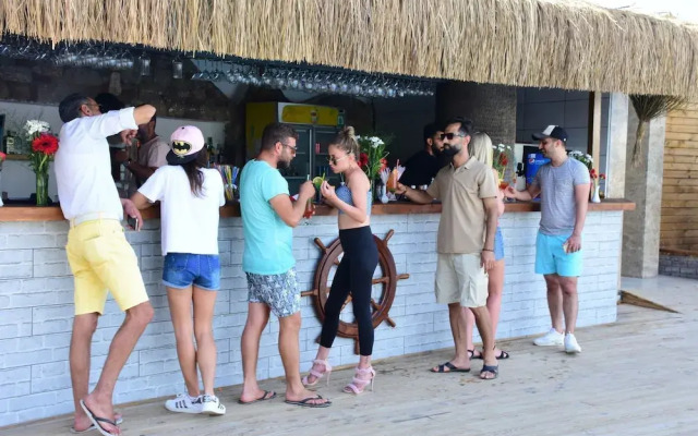 Ladonia Hotels Leo Beach Resort