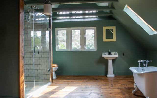 Large Country House in Ashdown Forest