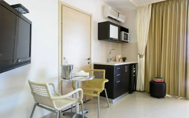 Royalty Suites