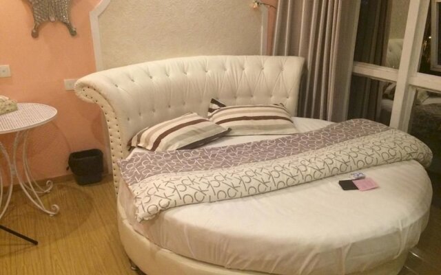 Sunrise Garden Art Hotel