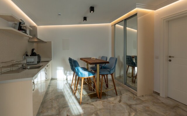 Lazar Lux Apartments