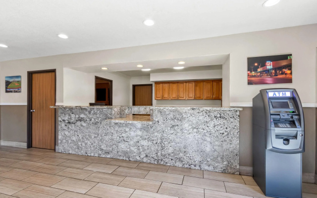 Super 8 by Wyndham - Mesa/Gilbert