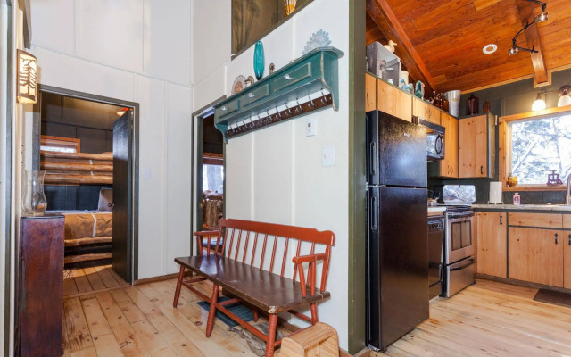 Treehouse by the Stream