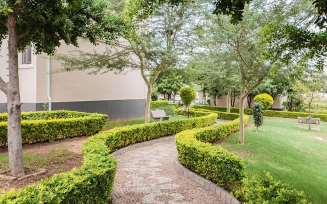 Alimama Spaces: Manson's Rosa Royale