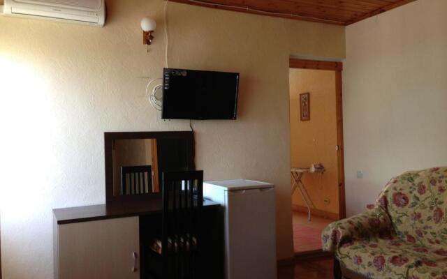 Na Medovoy Guest House