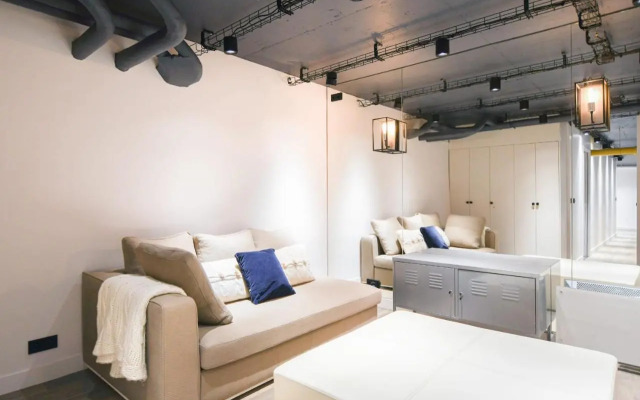 Modern Family Apartment Next To The Eiffel Tower