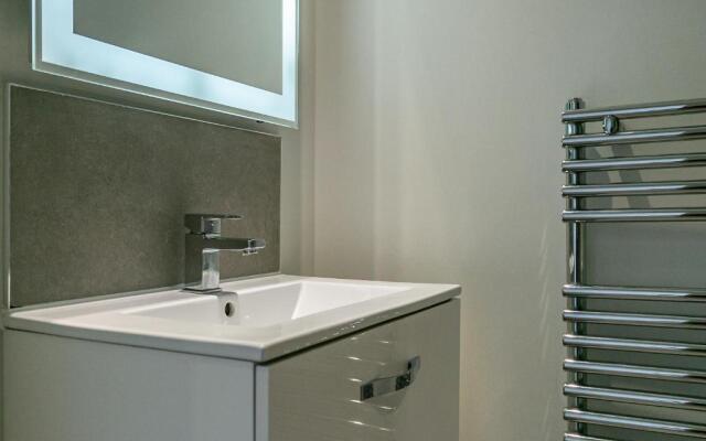 Executive Apartment Close to Station
