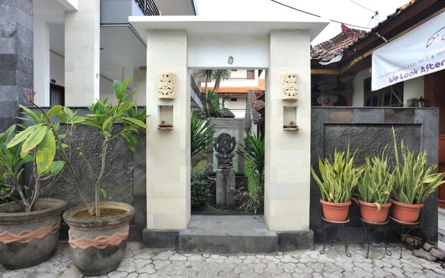 Airy Kuta Bakung Sari Gang Biduri 6 Bali