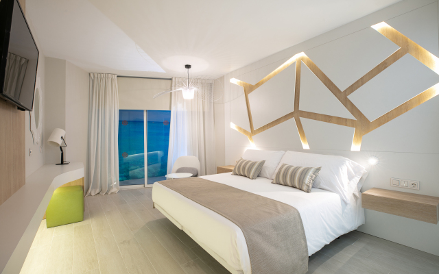 Sirenis Hotel Tres Carabelas & SPA