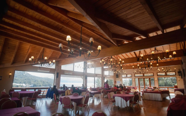 Hotel Amancay