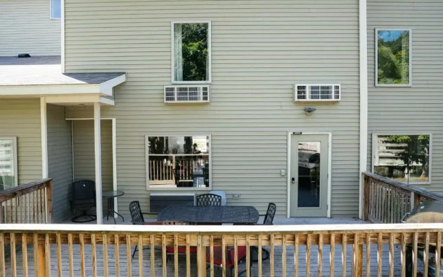 The Gold Coast Inn