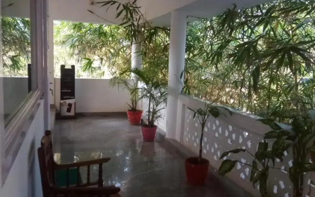 Meya Beach Walk Hotel