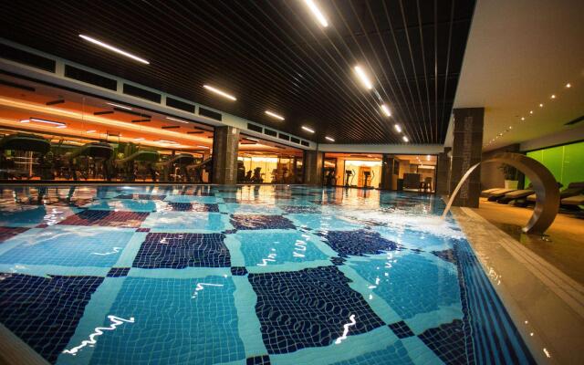 Royal Stay Palace Hotel