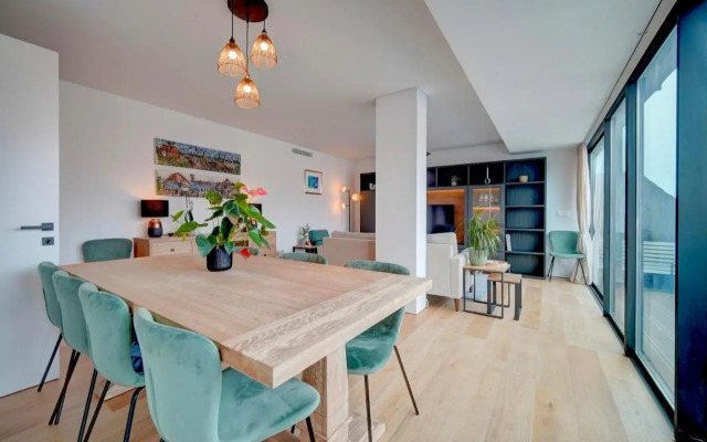 Mirabilis Apartments - LX Living