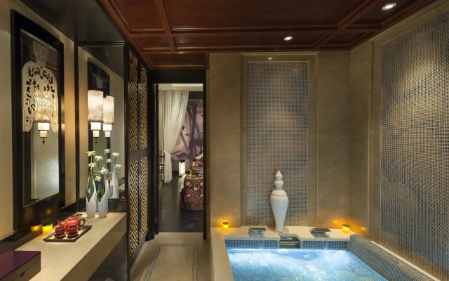 Mandarin Oriental, Guangzhou