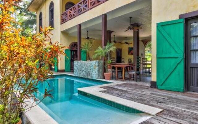 Toucan Suite @ Mahogany Hall