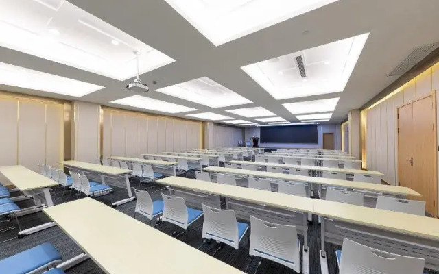 Ji Hotel(Shanghai Nanxiang Ancient Garden Branch)