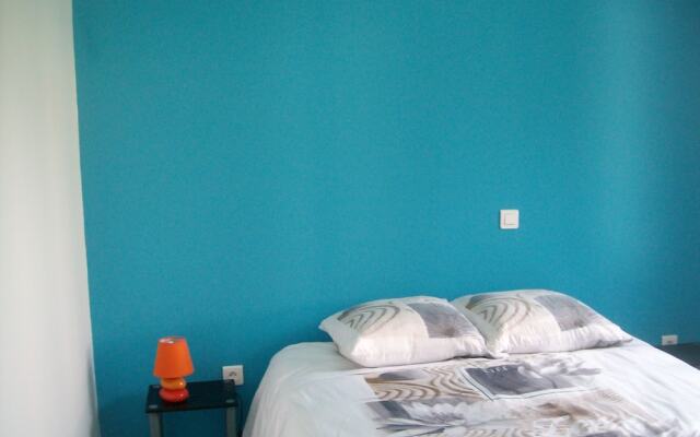 M. Clemenceau - Les Maisonnettes De La Maneliére