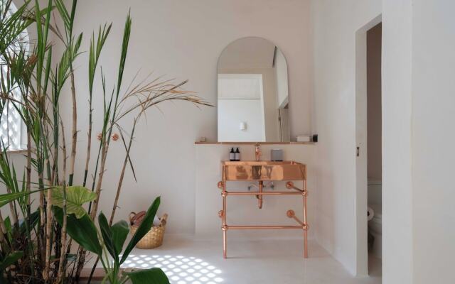 Anat Tantric Boutique Hotel