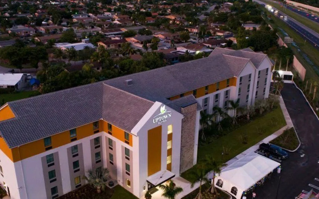 Uptown Suites Extended Stay Miami FL – Homestead