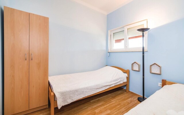 Stunning Home in Debeljak With Wifi and 6 Bedrooms