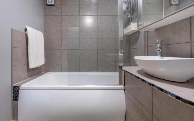 Lovegrove Contractor Stay With Free Wi-fi in Slough