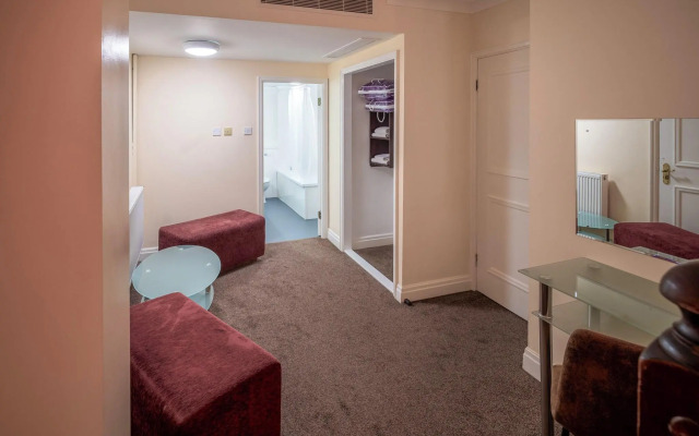 Britannia Sachas Hotel